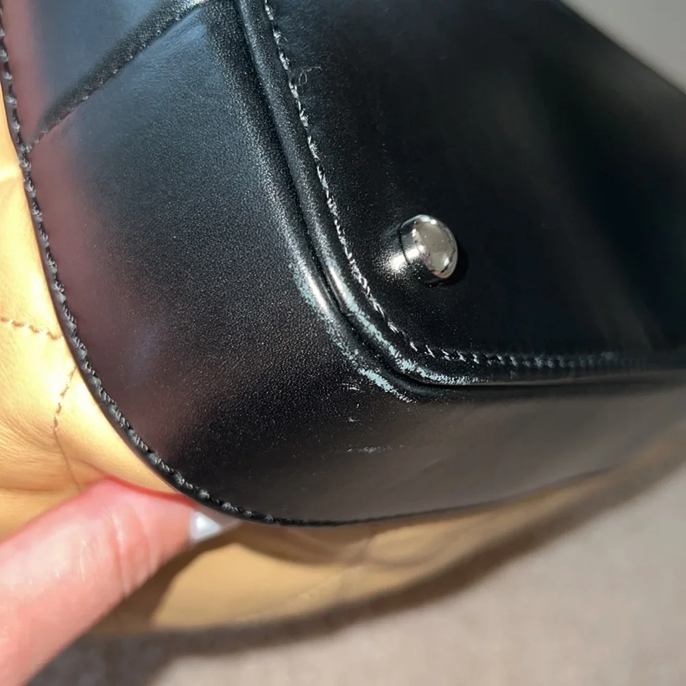 Rare Large two tone Chanel Bag - Picture 4 of 11